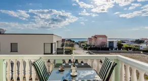 Appartement de vacances avec jardin, barbecue et terrasse | Vue jardin - Image 4