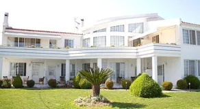 Miloi Rooms and Apartments - Image 4