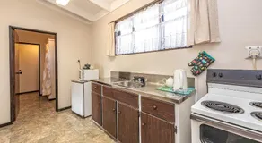 Riverside Motel - Image 3