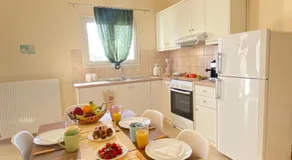 Sweet Home Vassia - Image 5
