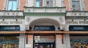 Chic Cozy Quiet DELUXE Citycenter in ASTORIA with AC - Image 3