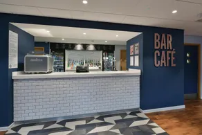 Travelodge Southampton Central - Image 3
