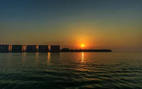 Luxury seaview flat at Bahrain Harbour - Image 4