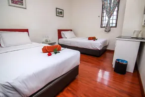 Rose Cottage Hotel Taman Nusa Cemerlang - Image 2