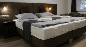 Czermann Holiday Inn - Image 2