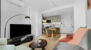Stylish Brooklyn Retreat - Steps to G Train - Image 5