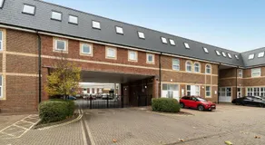 Pass the Keys Spacious and Quiet Flat in Aylesbury - Image 4