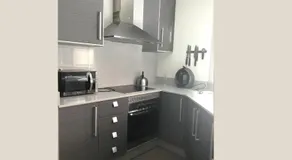 Stunning 2-Bed Apartment in Pego - Image 2