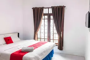 RedDoorz near Eco Green Park Batu - Image 3