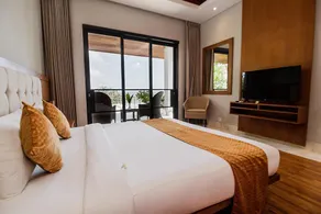 The 4BR Villa w/infinity Pool & Sea View - Image 4