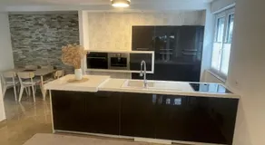 Barrierefreie Luxuswohnung mit Garten - Image 3