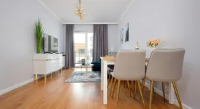 Apartament Dom przy Okrzei by Renters Prestige - Image 3