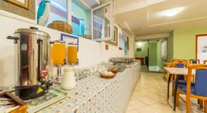 Easy Star Hotel - Image 4