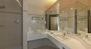 Kim Hotel Dresden - Image 2