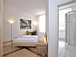 Hotel Hahn Gondelsheim - Image 4