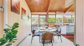 Lavish Lodge with 6 bedrooms in Kurrajong - Image 5