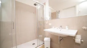 Ardenne Guest House - Image 5
