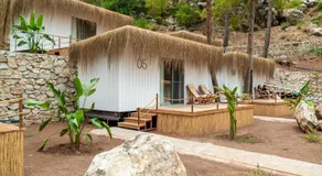 Z-Villas Beach Hotel - Image 4