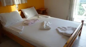 LICHNOS Babis Taverna & Rooms - Image 2