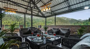 ELIVAAS Panchvati Veloraa Pet-Friendly 6-BHK Apartment with Panoramic Views & Outdoor Seating - Image 4