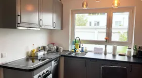 Gemütliche Privatzimmer mit geteiltem Bad, Küche und Garten - Image 3