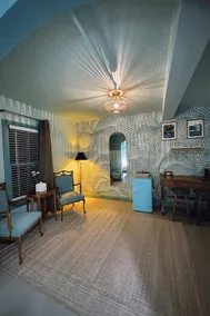 Historic Peninsula Inn - Image 5