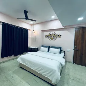StayLuxe Deluxe Private Room Chembur Near Bkc - Image 3
