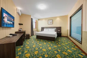 Yilian Business Hotel - Image 3