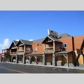 Three Bear Lodge - Image 5