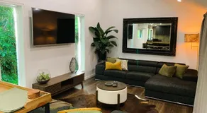 The Pool House Carrara - Image 4