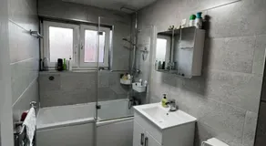 Plaistow comfort stay - Image 2