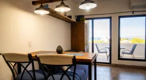 Casa Arrecife - Dorado Suite, Fast Wifi & Balcony! Beach is steps away! - Image 5