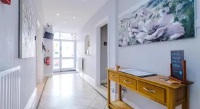 Holcombe Guest House - Image 3