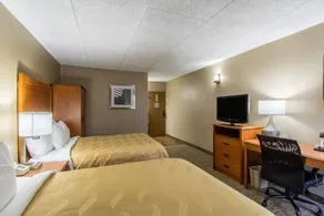 OYO Greenridge Hotel - Image 5