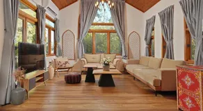 הבית בראש פינה - The House - Image 3