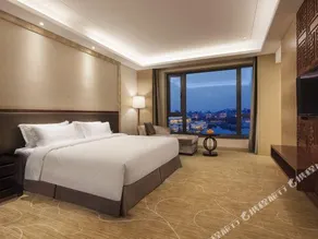 Leida Hotel - Image 2