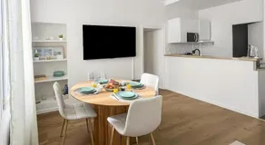 Parenthèse versaillaise à 5 min du Château - Image 2