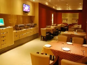 Hotel Malik Residency - Image 5