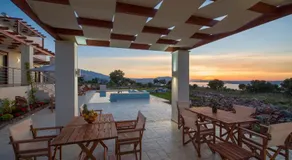 Villa PhenΩmena Apartments - Image 5