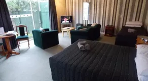 Rangiora Lodge Motel - Image 2