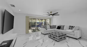 Luxury Style townhome with Pool - 1 Miles to Bucs Stadium - Image 2