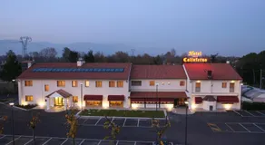 Hotel Calinferno - Image 4