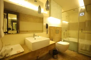 Hotel The Sea Valley Azure Gurugram - Image 2