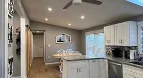 Stylish 3 BR Entire Home NearTown & Beach with Pool Table & King Bed - Image 2