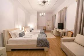 Ferdinand Hotel Rooms - Image 3