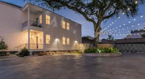 Spacious 2BR in Prime Garden District Location w Pool - Image 3