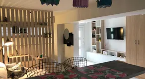 ORFEAS SUITE - Image 2