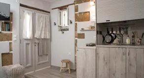 Studio Cozy - In the Heart of Skyros Village - Image 4