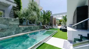 B&D Luxury Studios Suites - Image 4
