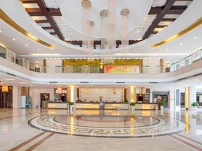 Emperor Hotel - Image 5
